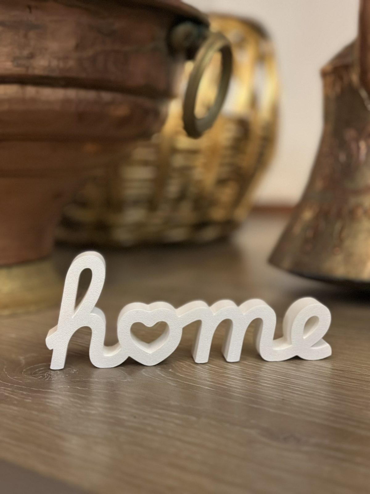 Home Yazılı Dekoratif Obje 16x4cm – 3D Baskı Minimal Ev Dekoru Masa ve Dresuar Süsü